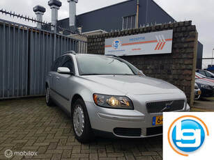 Volvo V50 2.4