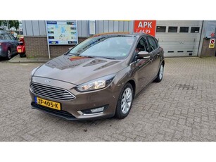 Ford Focus 1.0 Trend | Stoel & Stuur Verwarming | Trekhaak | Automaat | Blu