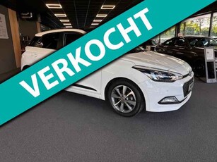 Hyundai i20 1.2 HP i-Motion Premium | Panorama dak | Auto Airco | Cruise Control | PDC V + A | Led Dagrij | Slechts 17.000 KM |