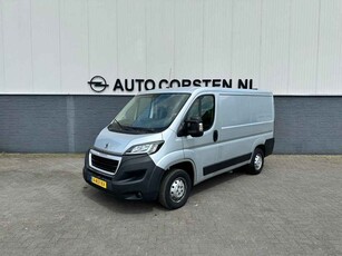 Peugeot Boxer 333 2.0 BlueHDI 111pk3Persoons Airco Camera Trekhaak Schuifdeur-R. Betonplex Lat-Om-Lat Premium CruiseControl ESP Elektr.Spiegel