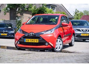 Toyota Aygo 1.0 VVT-i 69pk 5D x-play airco rijklaar bovag-garantie