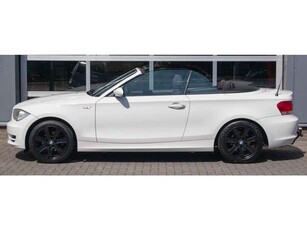 BMW 1 Serie Cabrio 118i, zeer netjes, trekhaak