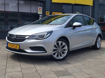 Opel Astra Benzine