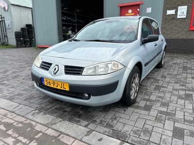 Renault Megane Benzine