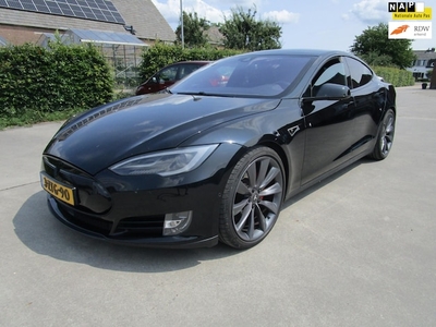 Tesla Model S Elektriciteit