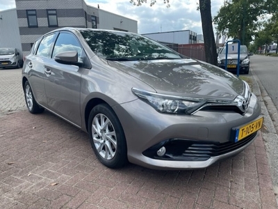 Toyota Auris Benzine