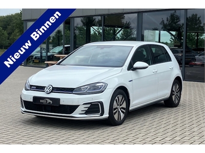 Volkswagen Golf Benzine