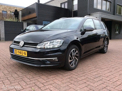 Volkswagen Golf Benzine