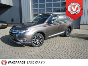 Mitsubishi Outlander 2.0 Executive Edition Automaat 7 persoons