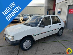 Peugeot 205 1.1 Colorline