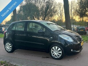 Toyota Yaris 1.3 VVT-I AIRCO!5DEURS!NETJES!KOOPJE!