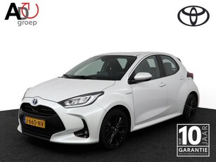 Toyota Yaris 1.5 Hybrid First Edition Apple