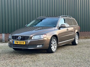 Volvo V70 2.0 D4 Nordic+ Automaat/Schuifdak/Standkachel enz