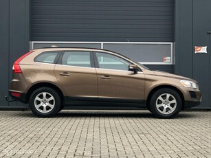 Volvo XC60 2.0 D4 5cilinder Momentum Nav Xenon PDC