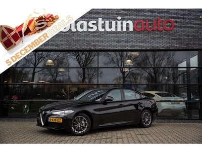 Alfa Romeo Giulia 2.0T 200PK , Adap cruise, Carplay, Lane