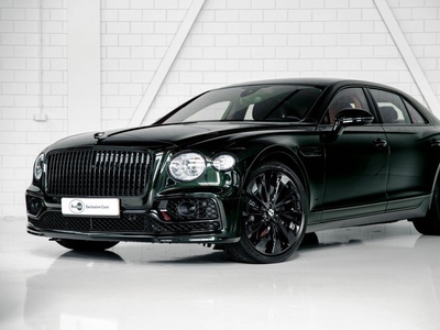 Bentley Flying Spur 4.0 V8 l NAIM l MIDNIGHT EMERALD l Blackline