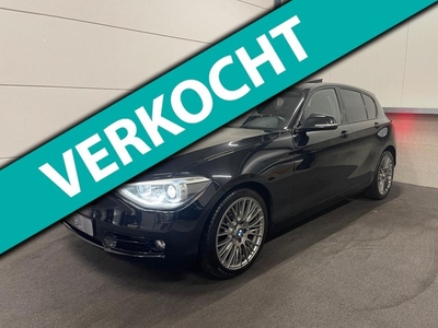 BMW 1-serie 118i Executive Upgrade Black on Black