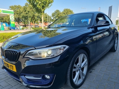 BMW 2-serie Coupé 220i High Executive Sportleder Navi 1e