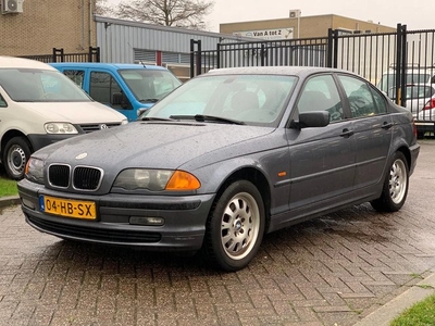 BMW 3-serie 318i Executive-VERKOCHT!!