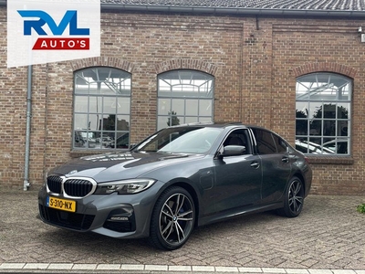 BMW 3-serie 330e M-Sportpakket Vitrual Panodak Leder