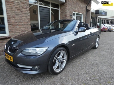 BMW 3-serie Cabrio 325i Leder / Navi