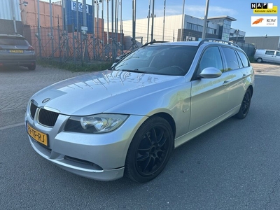 BMW 3-serie Touring 318i Business Line EXPORT