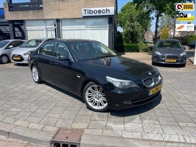 BMW 5-serie 520i Business Line Edition I, AUTOMAAT, LEER