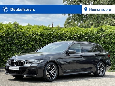 BMW 5 Serie Touring 530e High Exe M-Sport 2023!