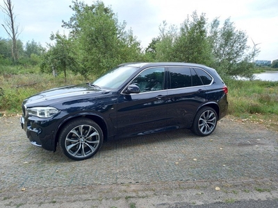 BMW X5 M pakket 40D PANO Grijs Kenteken Leer