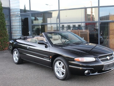 Chrysler - Stratus 2.5 V6 LX - NO RESERVE - 1996