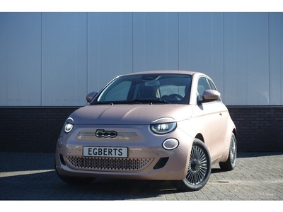 Fiat 500 3+1 Icon 42 kWh € 2.000.- subsidie (bj 2022)