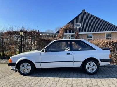 Ford Escort 1.6 XR3 2e Eigenaar 98000KM!!! Top staat nooit