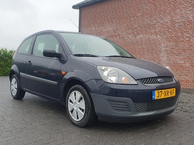 Ford Fiesta 1.3-8V Champion