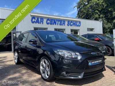 Ford Focus Wagon 2.0 EcoBoost ST-2 NAVI, CAMERA, HALF/LEDER