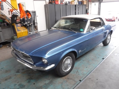 Ford Mustang '67 cabrio