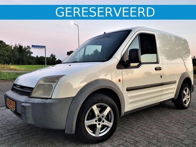 Ford Transit Connect 1.8i 116pk met Zijdeur, Trekhaak en