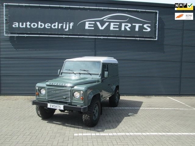 Land Rover Defender 2.2 D HT 90