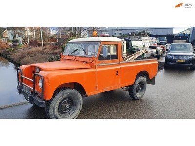 Land Rover 109 Series III pickup stuurbekrachtiging