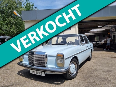 Mercedes-Benz 200-280 (W115) 220 D, harde auto