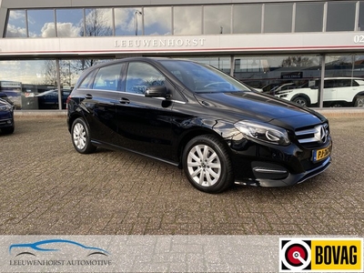 Mercedes-Benz B-Klasse 180 Ambition Style, AUTOMAAT, leer