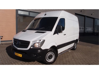 Mercedes-Benz Sprinter 311 CDI laadklep post.nl kort hoog