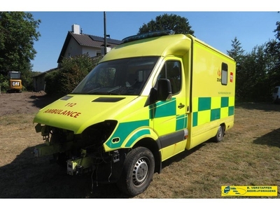 Mercedes-Benz Sprinter 318 CDI V6 EX AMBULANCE, KOFFER