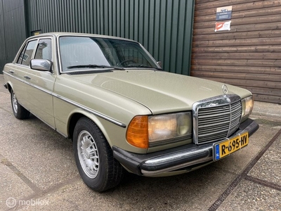 Mercedes-Benz W123 300D AUT Airco Cruise-Control APK 2/2025