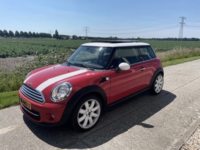 MINI Mini 1.6 Cooper PANORAMA SCHUIFDAK (bj 2012)