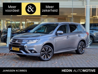 Mitsubishi Outlander 2.0 PHEV Executive Edition NAVI | CAMERA | STOELVERWARMING | CRUISE | CLIMA | TREKHAAK | Nieuwe EV batterij sinds 2021*