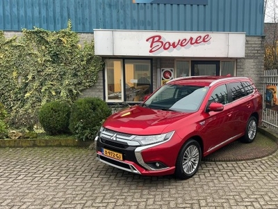 Mitsubishi Outlander 2.4 PHEV Aut 4WD Intense