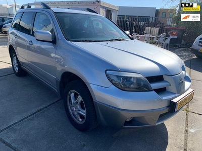 Mitsubishi Outlander outlander 4 weel drive / airco /