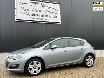 Opel Astra 1.4 Business +