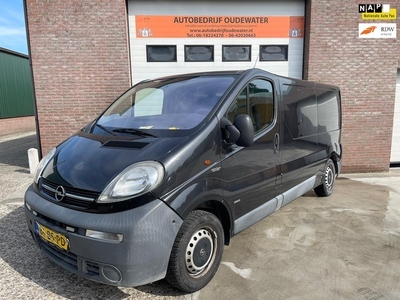 Opel Vivaro 2.5 CDTI L2 H1 DC