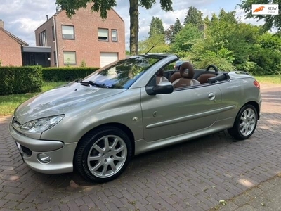 Peugeot 206 CC 1.6-16V Roland Garros CABRIOLET Airco! ZEER